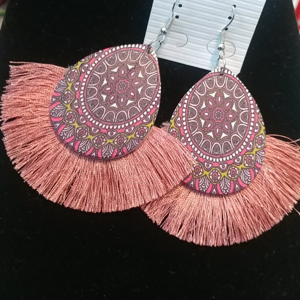 Earrings - Picture 5 of 5